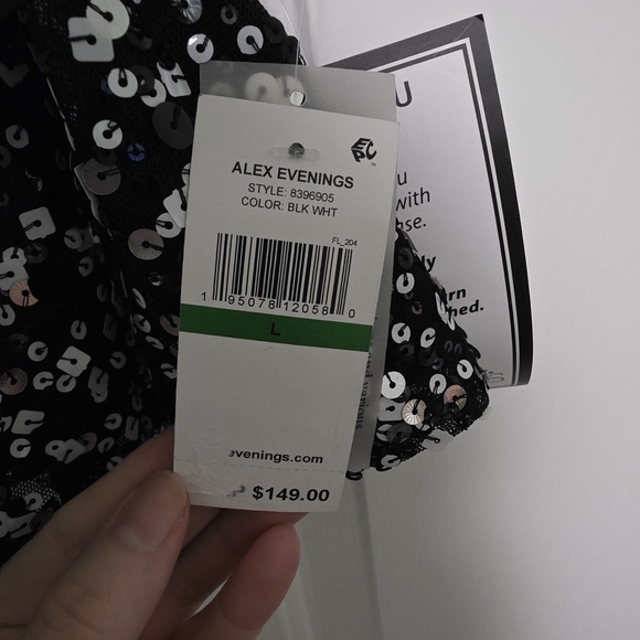 Black and White Sequin Women's Top Alex Evenings - Picture 4 of 4